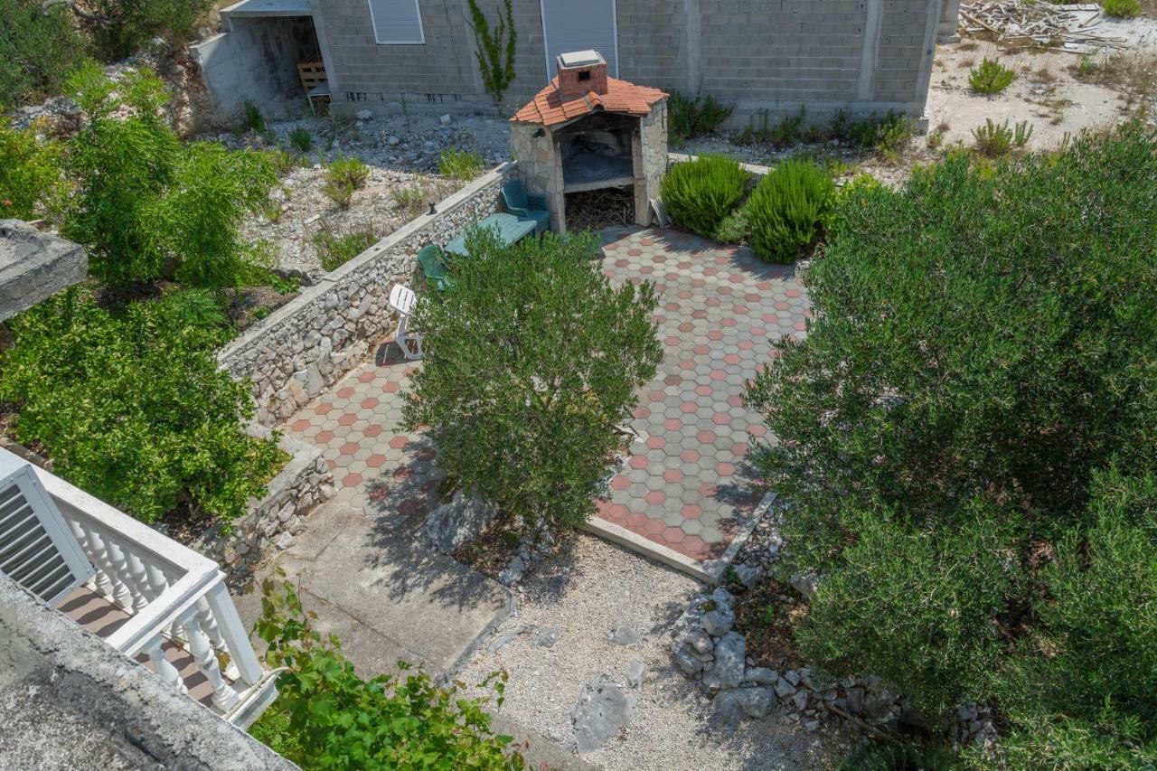 Olive Gardens Apartment Primosten Exterior photo